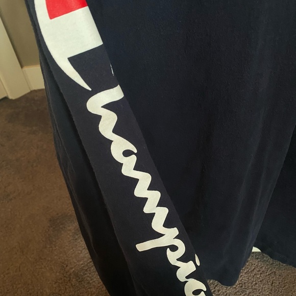 Champion Long Sleeve - Picture 2 of 4